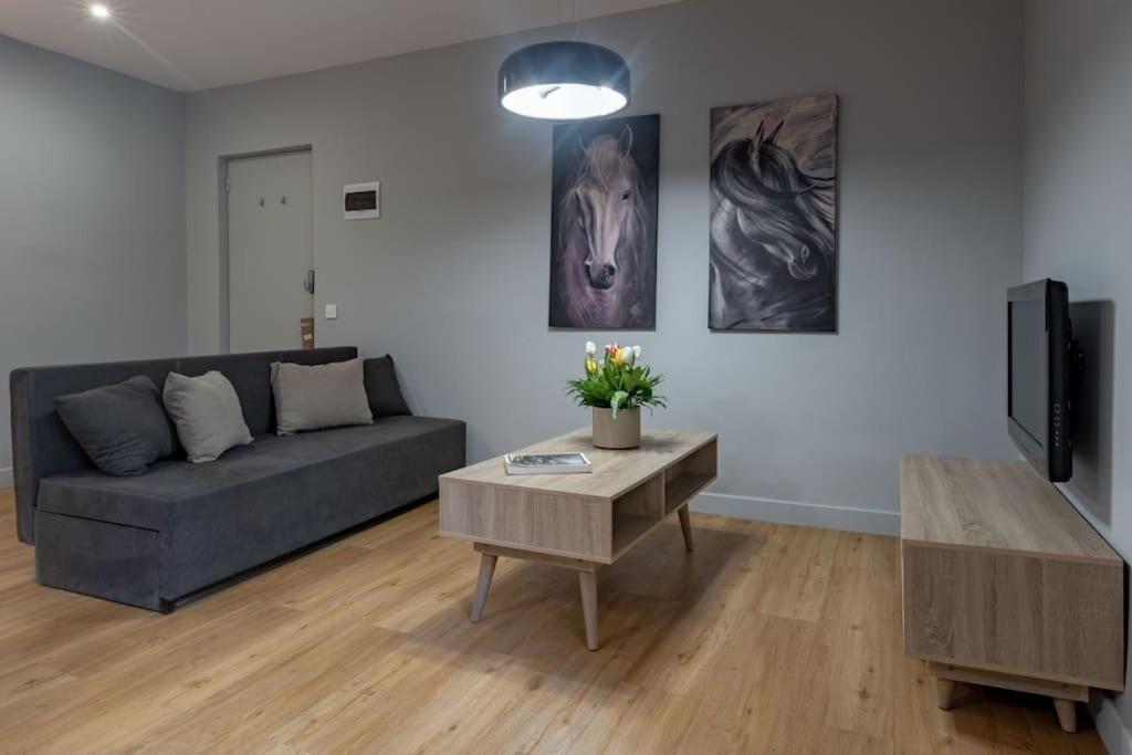 Modern, Quite 1-Bdr Apt 5 Min Walk To Acropolis Атина Екстериор снимка