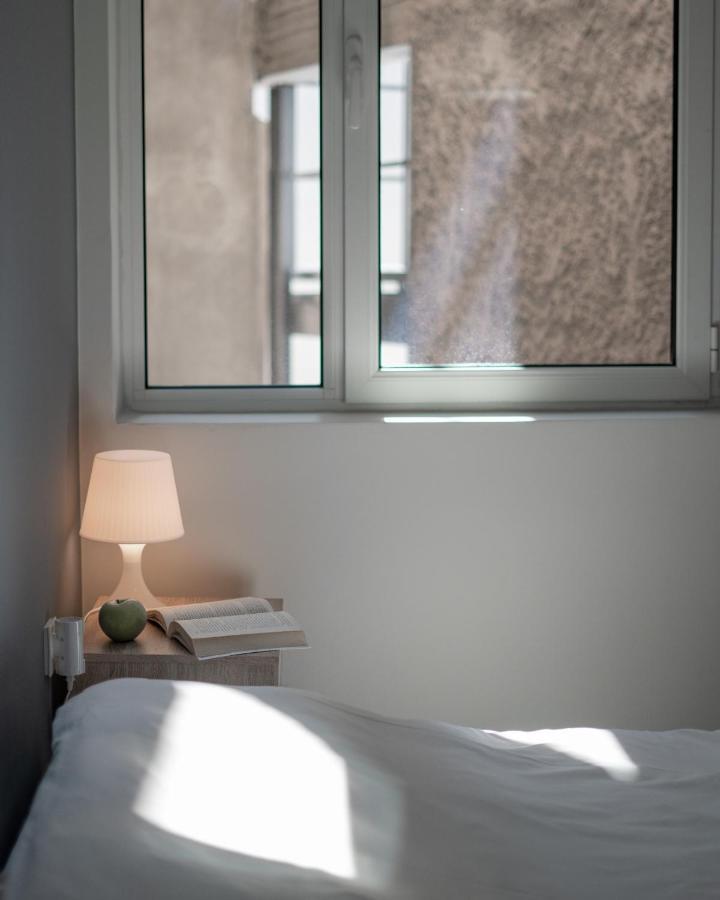 Modern, Quite 1-Bdr Apt 5 Min Walk To Acropolis Атина Екстериор снимка